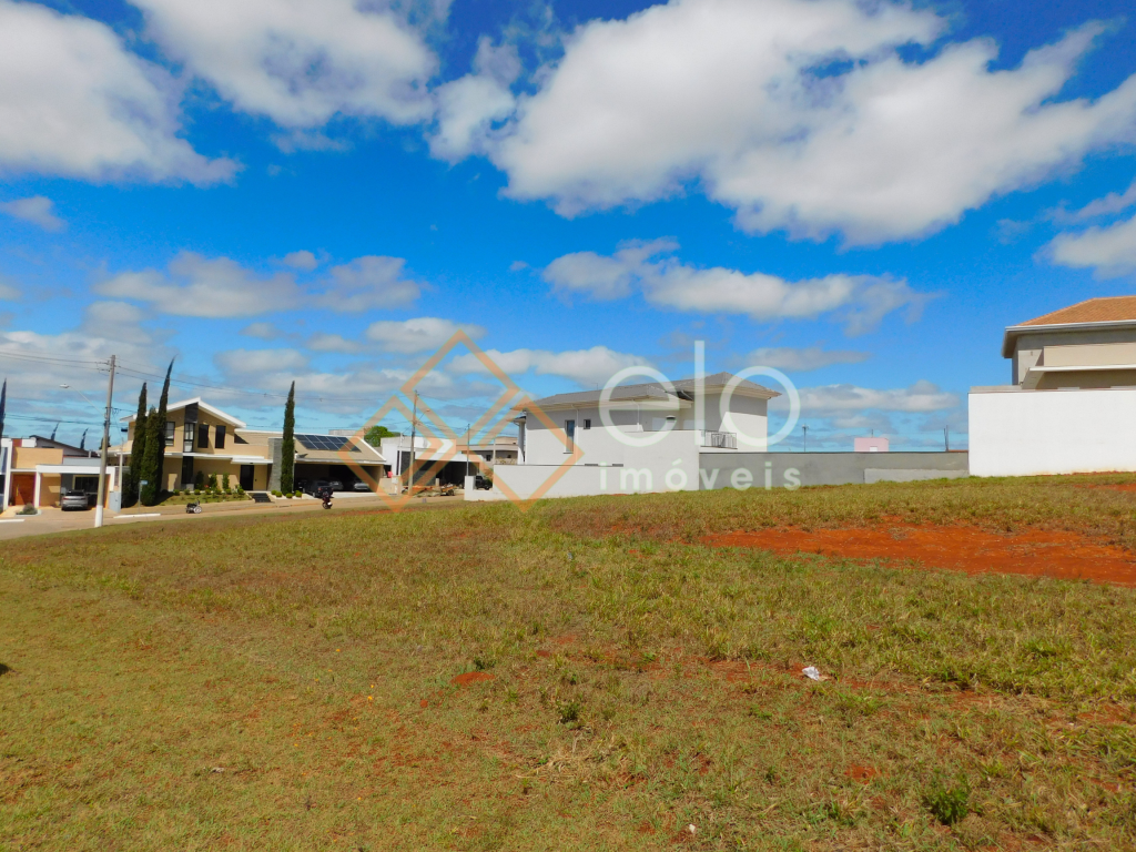 CONDOMÍNIO GOLDEN VILLE