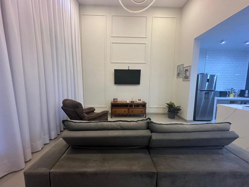 CONDOMÍNIO GOLDEN VILLE