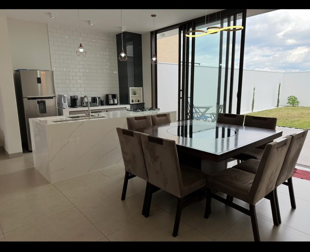 CONDOMÍNIO GOLDEN VILLE