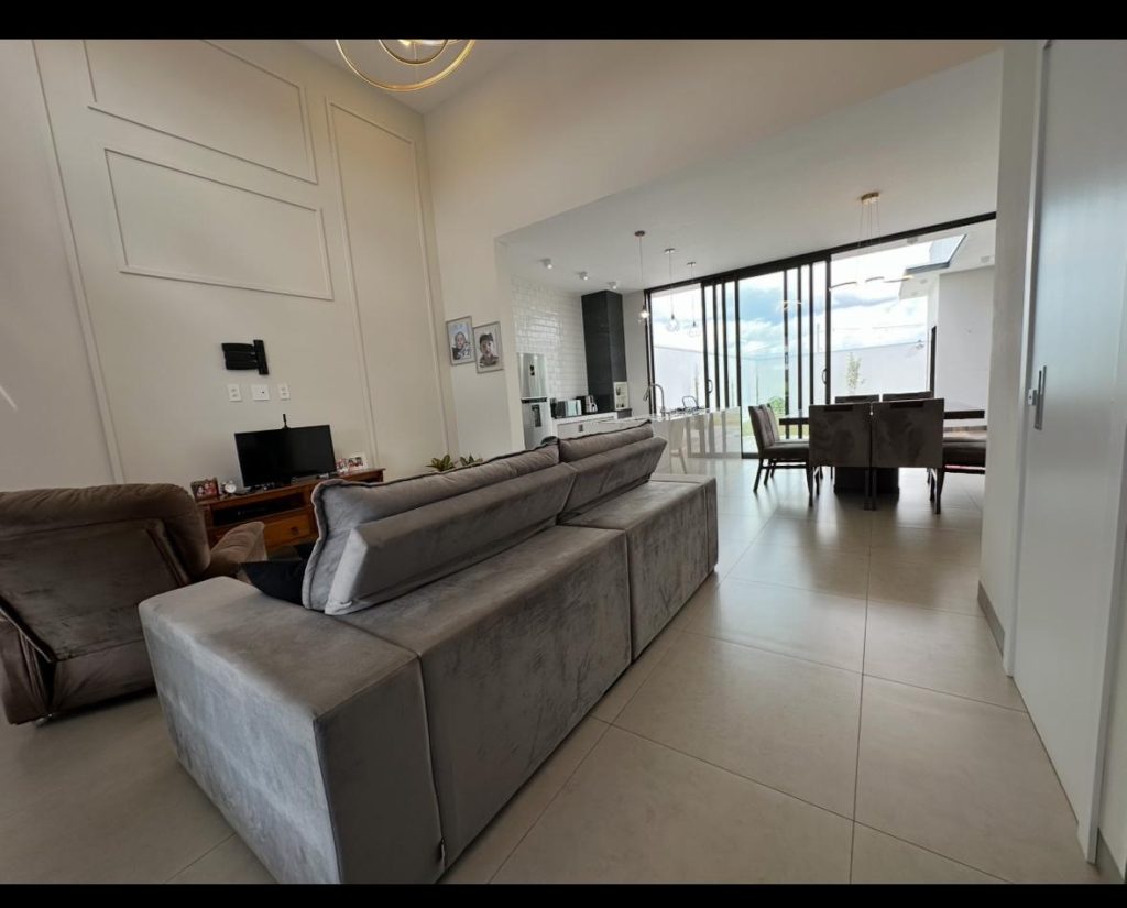 CONDOMÍNIO GOLDEN VILLE