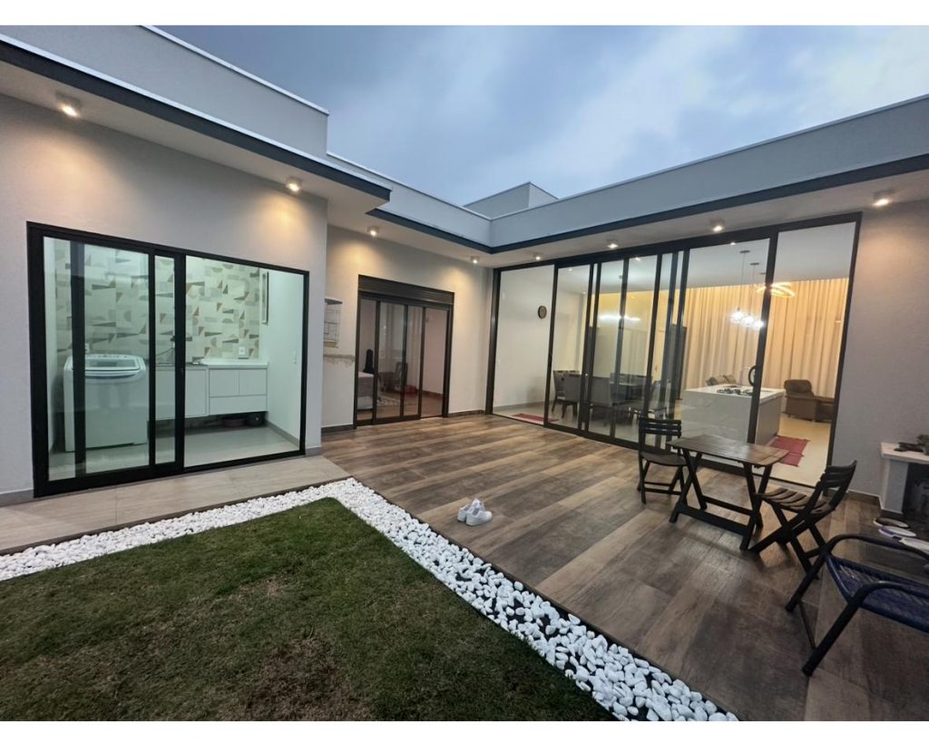 CONDOMÍNIO GOLDEN VILLE