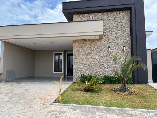 CONDOMÍNIO GOLDEN VILLE