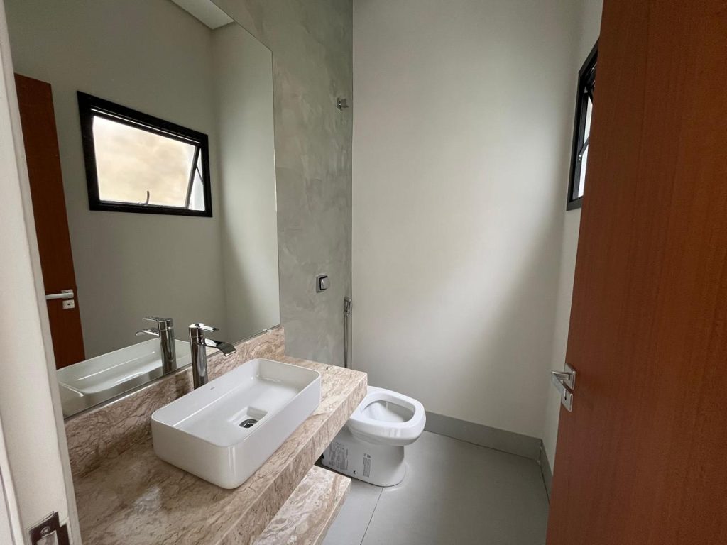 CONDOMÍNIO GOLDEN VILLE