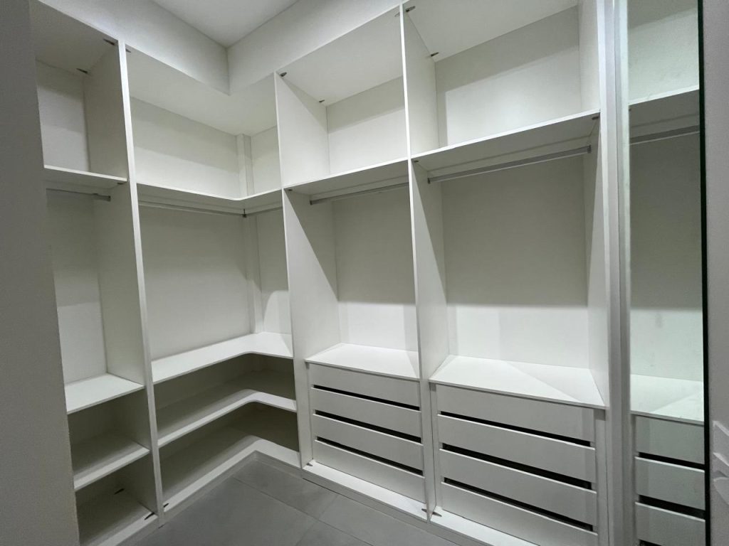 CONDOMÍNIO GOLDEN VILLE