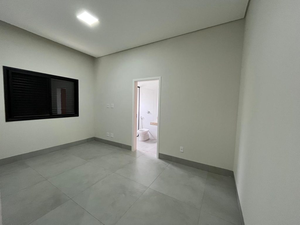 CONDOMÍNIO GOLDEN VILLE