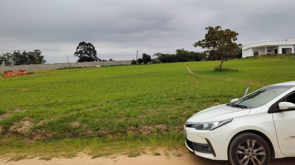 CONDOMÍNIO PINHEIROS DO LAGO/ALAMBARI