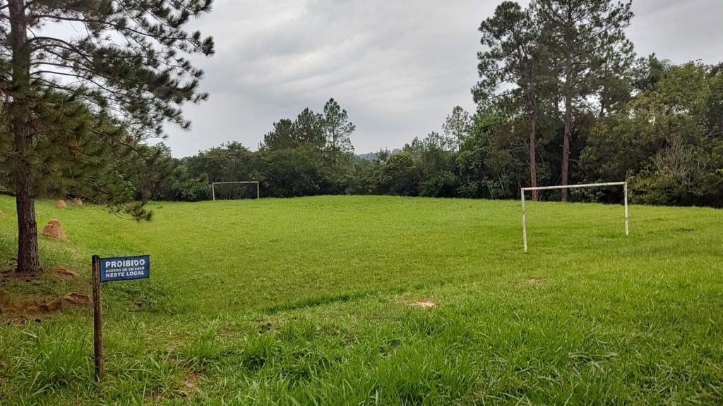 CONDOMÍNIO PINHEIROS DO LAGO/ALAMBARI