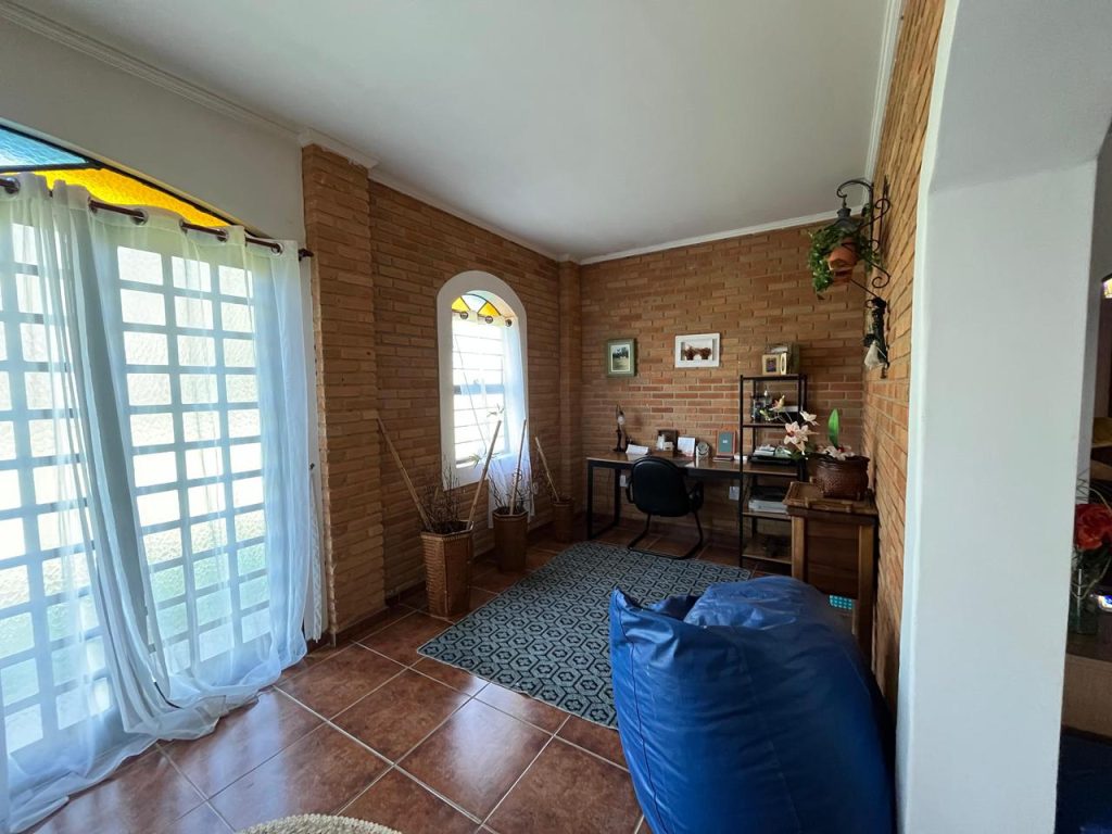 BAIRRO CERCADINHO/ALAMBARI