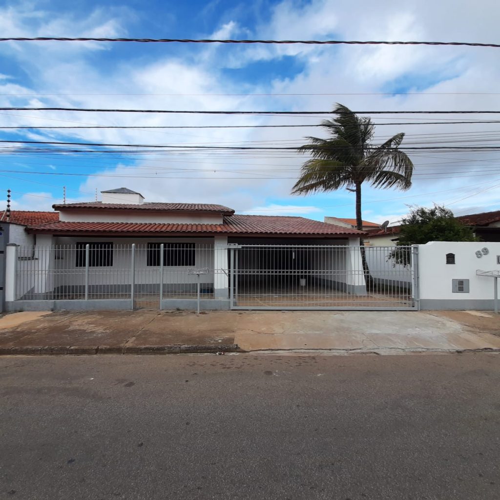 VILA CAROLINA